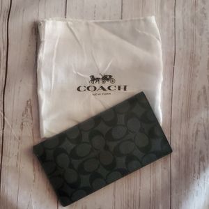 New COACH Slim Passport Wallet 10011161JAX